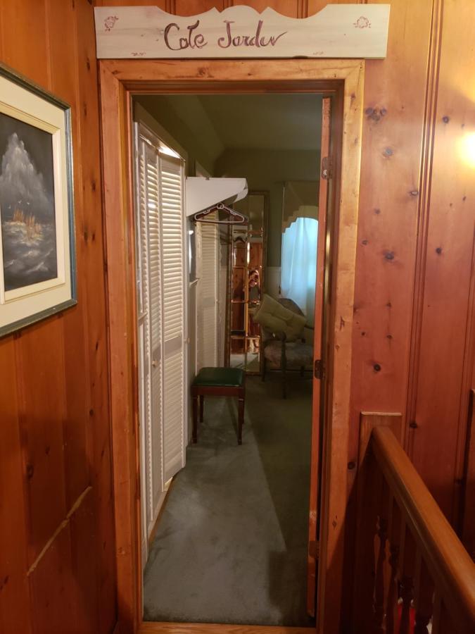 Auberge Bonne Nuit-Bonjour Sainte-Adèle Exterior foto