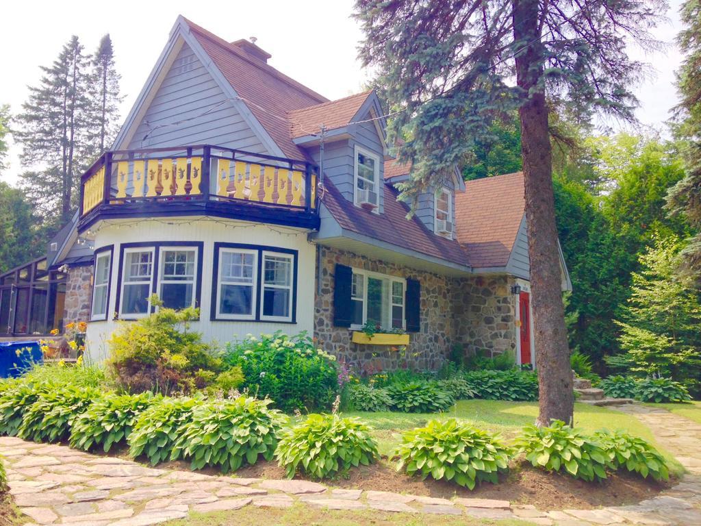 Auberge Bonne Nuit-Bonjour Sainte-Adèle Exterior foto